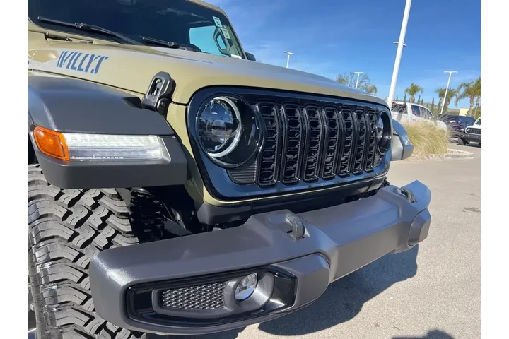 $37988 : Jeep Wrangler 2025 4x4 Sport image 10