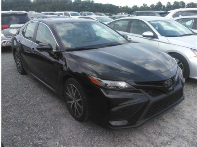 $23790 : PRE-OWNED 2022 TOYOTA CAMRY SE image 1