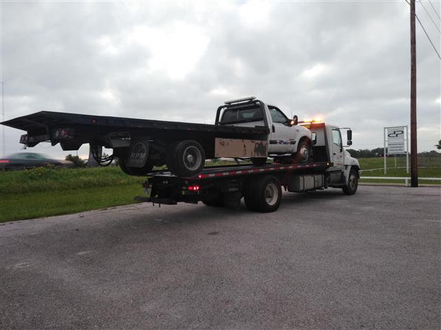 Morales RKE towing service image 9