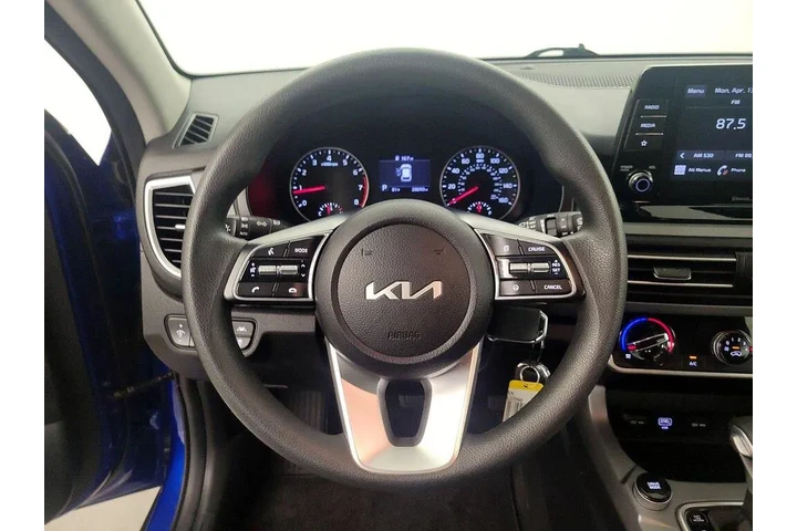 $20998 : Kia Seltos 2023 AWD LX 4dr S image 10