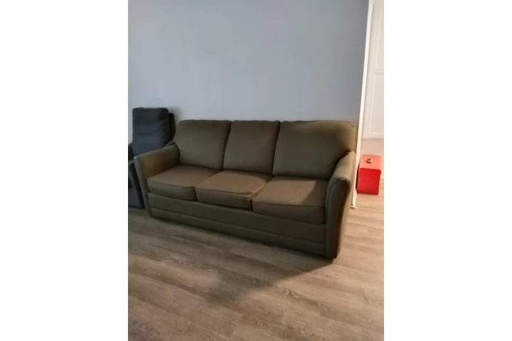 $350 : Rento recàmara. image 3