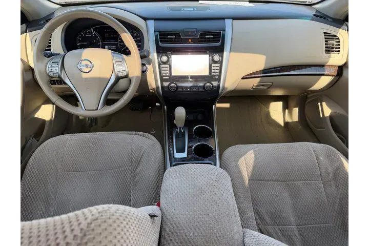 $11678 : Nissan Altima 2013 2.5 SL 4d image 10