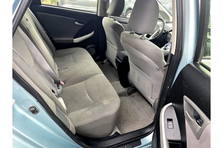 $6990 : 2013 Prius Prius III image 8