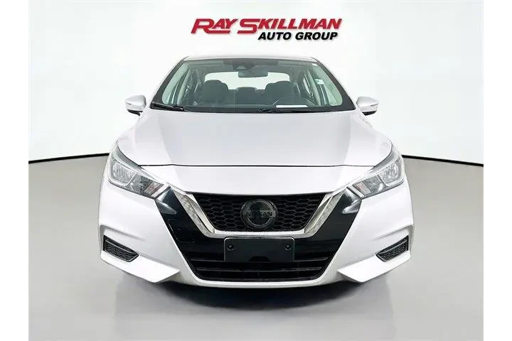 $17990 : Nissan Versa 2020 SV 4dr Sed image 2