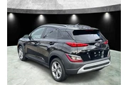 $17985 : Hyundai KONA 2023 AWD SEL 4d thumbnail