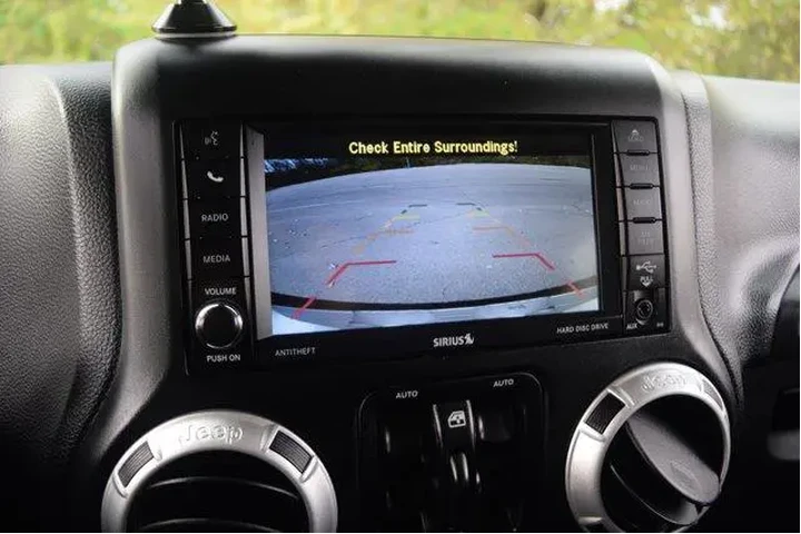 $17000 : Jeep Wrangler Unlimited 2014 image 9