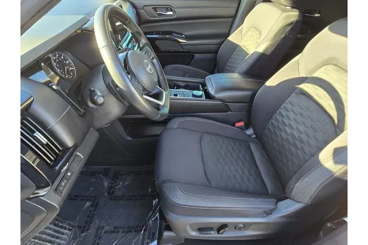 $26991 : Nissan Pathfinder 2022 AWD S image 10