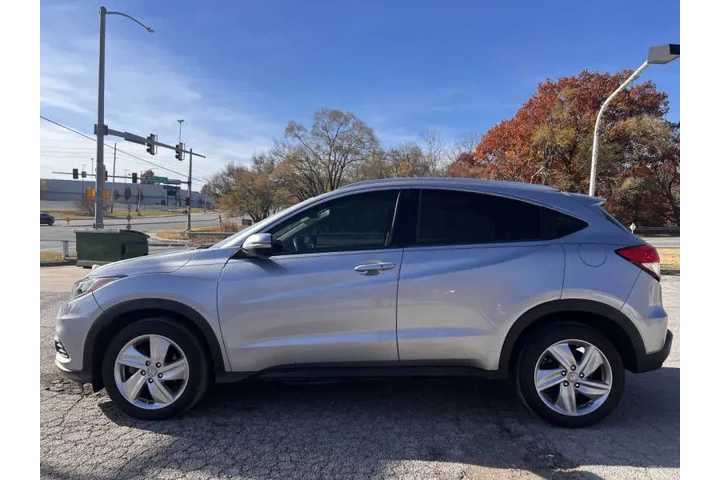 $9999 : 2019 HR-V EX image 10