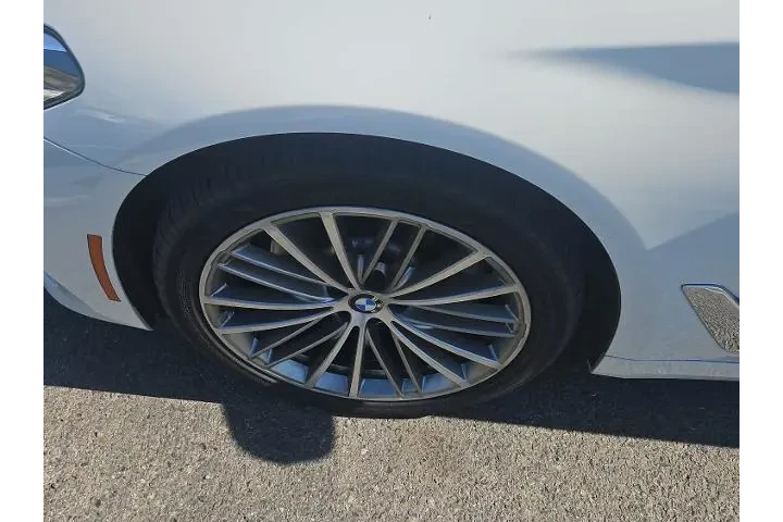 $19500 : BMW 5 Series 2020 530i 4dr S image 3