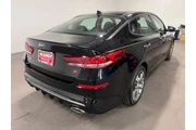 $15937 : Kia Optima 2020 thumbnail