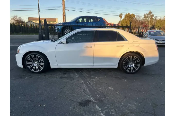 $8995 : 2013 300 S image 7