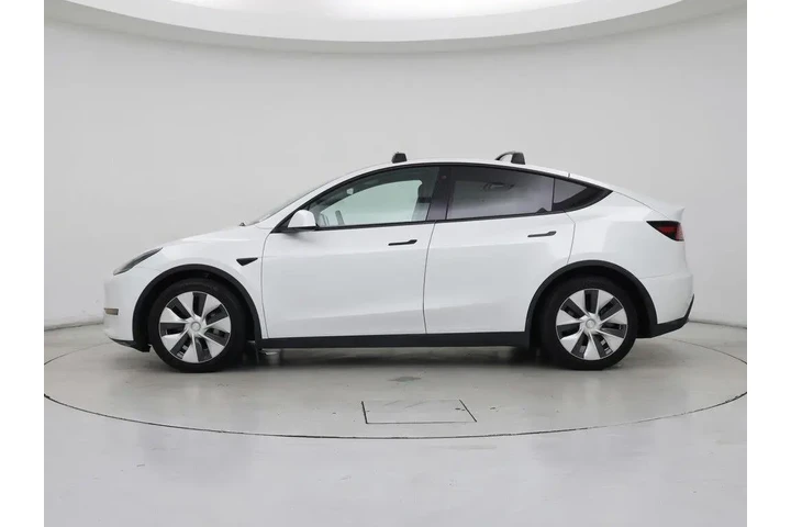$31998 : Tesla Model Y 2021 AWD Long image 3