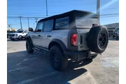 $29998 : Ford Bronco 2021 4x4 Black D thumbnail