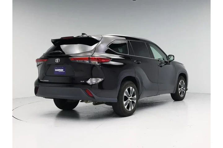 $27998 : Toyota Highlander 2021 XLE 4 image 8