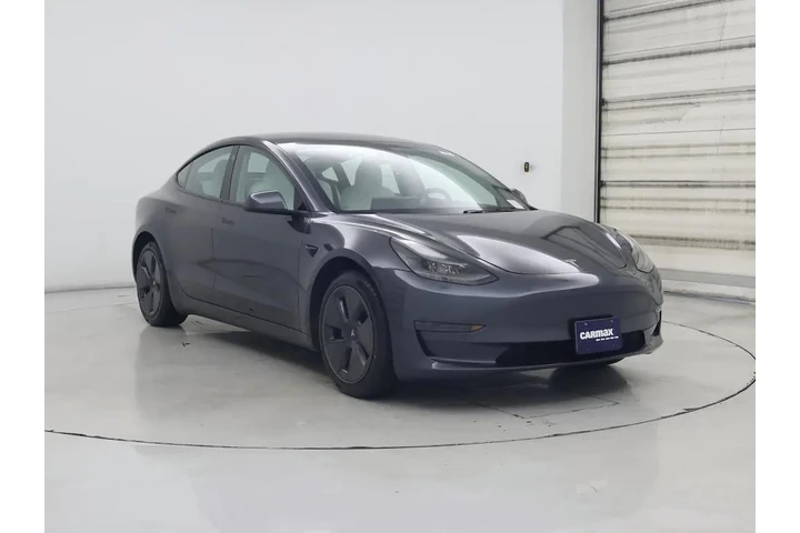 $25998 : Tesla Model 3 2023 4dr Sedan image 1