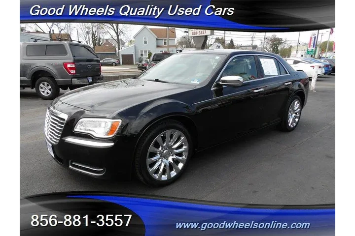 $11405 : Chrysler 300 2014 Base 4dr S image 1