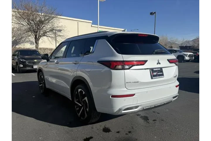 $39488 : Mitsubishi Outlander PHEV 20 image 5