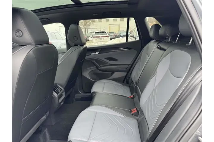 $34950 : Volkswagen Tiguan 2025 AWD S image 10