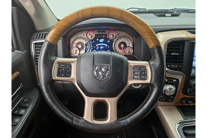 $27998 : Ram 1500 2017 4x4 Laramie Li image 10