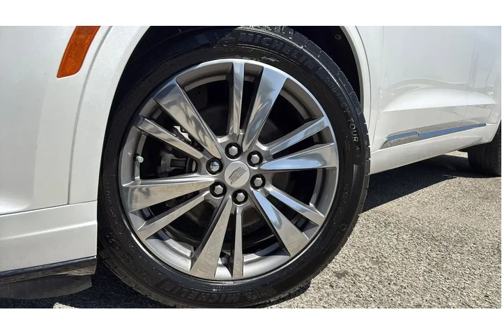 $28198 : Cadillac XT6 2021 Premium Lu image 7