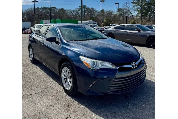 $13900 : 2017 Camry LE image 1