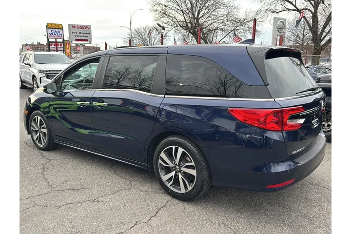 $33890 : Honda Odyssey 2023 Touring 4 image 5