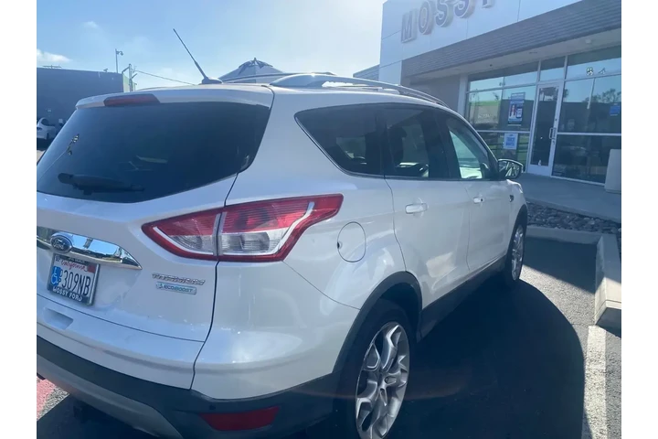 $11995 : Ford Escape 2014 Titanium 4d image 3