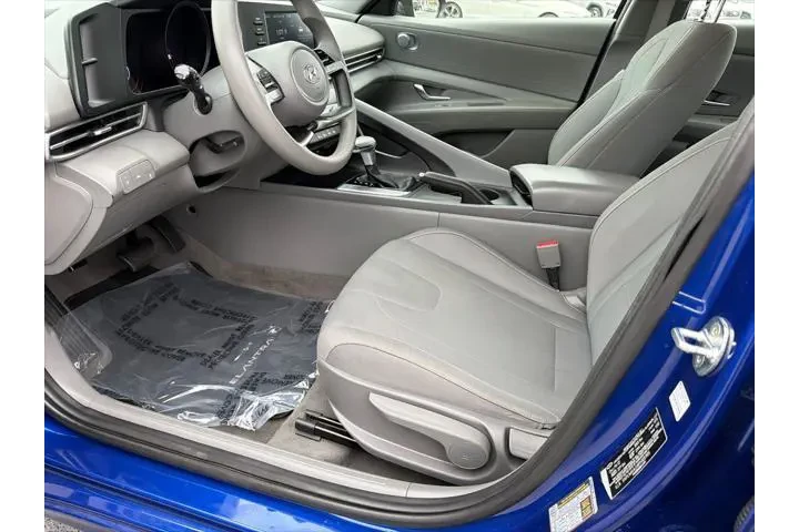 $17392 : Hyundai ELANTRA 2023 SEL 4dr image 9