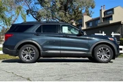 $27934 : Ford Explorer 2022 XLT 4dr S thumbnail