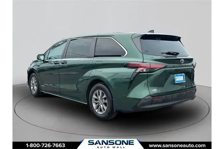 $30959 : Toyota Sienna 2021 AWD LE 8- image 4
