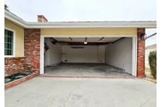 $1995 : LOCATION...LOCATION...LOCATION thumbnail