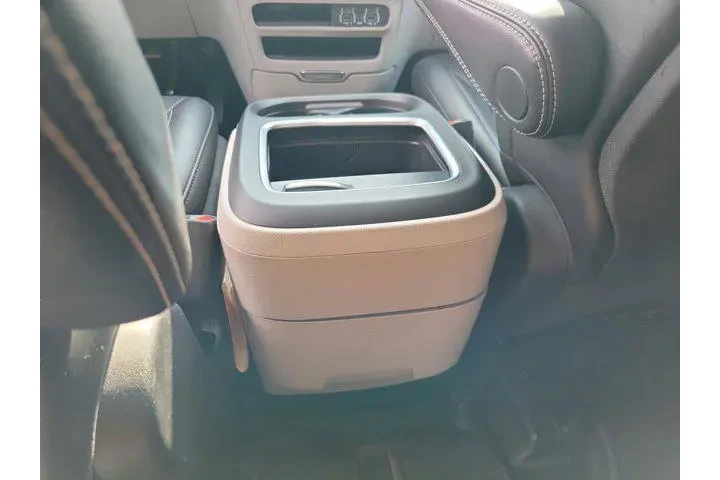 $26891 : Chrysler Pacifica 2024 Touri image 9