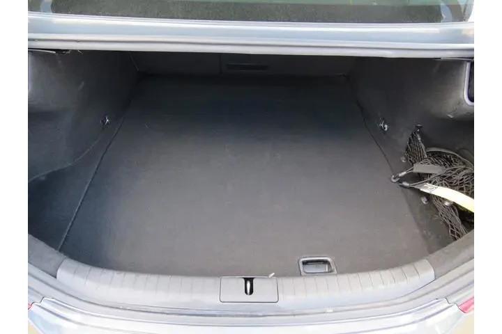 $31991 : Genesis G70 2020 AWD 3.3T 4d image 6