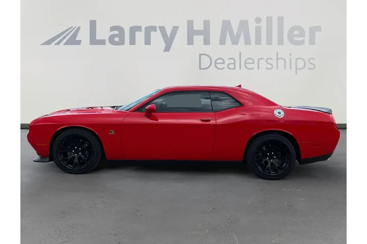Dodge Challenger 2018 R/T Sc image 2