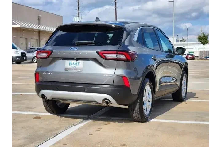$23699 : Ford Escape 2024 AWD Active image 5