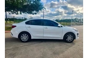$16773 : Kia Rio 2023 LX 4dr Sedan thumbnail