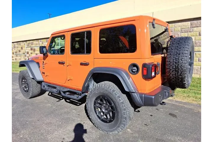$37045 : Jeep Wrangler 2023 4x4 Sport image 5