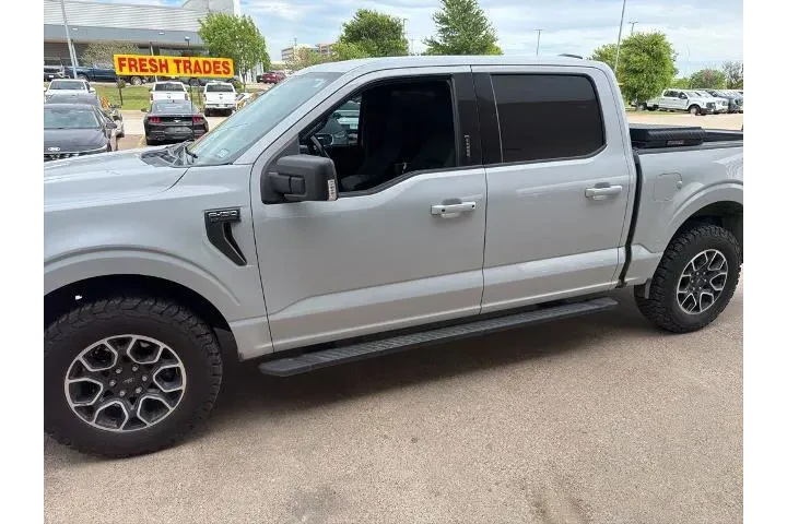 $27400 : Ford F-150 2021 4x2 XL 4dr S image 1