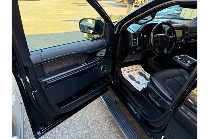 $19999 : 2020 Expedition MAX Limited image 9