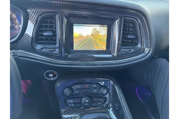 $22500 : Dodge Challenger 2022 SXT 2d image 6