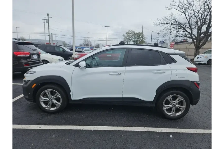 $20774 : Hyundai KONA 2023 AWD SEL 4d image 5