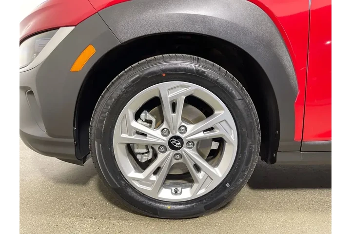 $21995 : Hyundai KONA 2023 AWD SEL 4d image 10