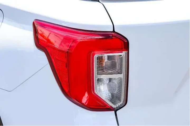 $29995 : Ford Explorer 2023 XLT 4dr S image 7