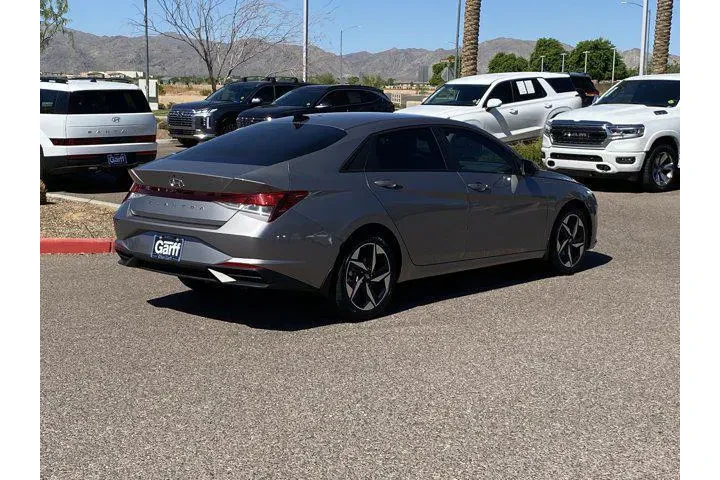 $17731 : Hyundai ELANTRA 2023 SEL 4dr image 3
