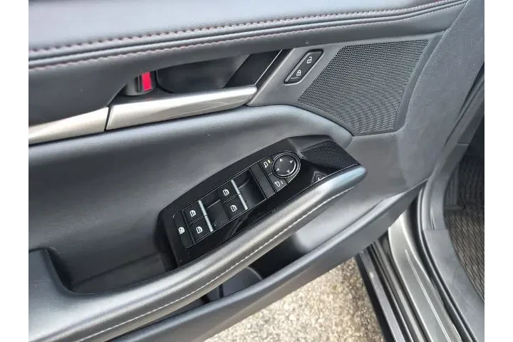 $25888 : Mazda Mazda3 Sedan 2025 2.5 image 9