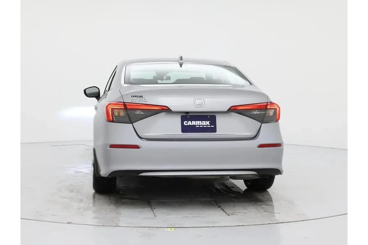 $24998 : Honda Civic 2024 LX 4dr Seda image 6