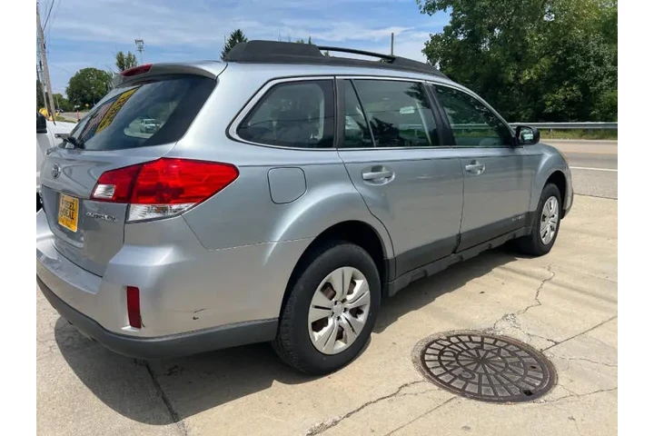 $5295 : 2013 Outback 2.5i image 6