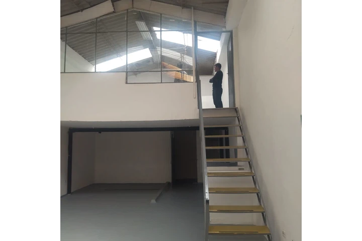 $5500000 : MAGNIFICA BODEGA REMODELADA image 6