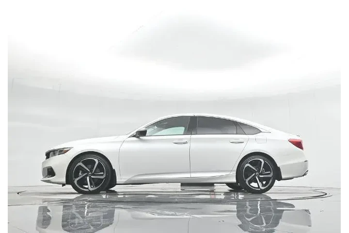 $23000 : Honda Accord 2022 Sport 4dr image 7