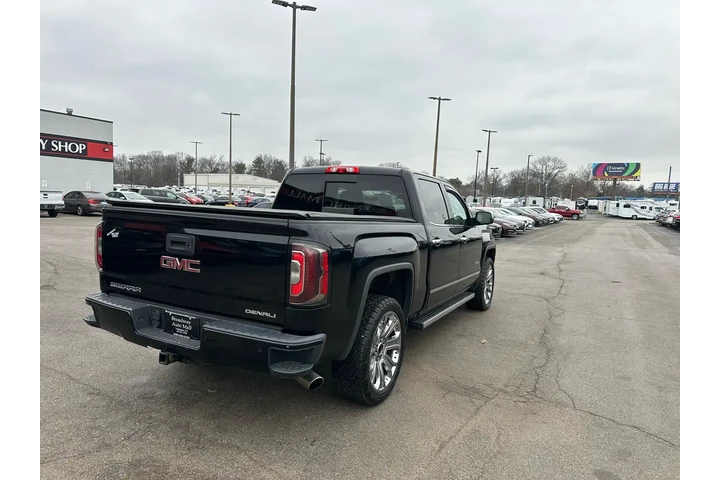 $25980 : 2018 GMC Sierra 1500 4WD Crew image 2